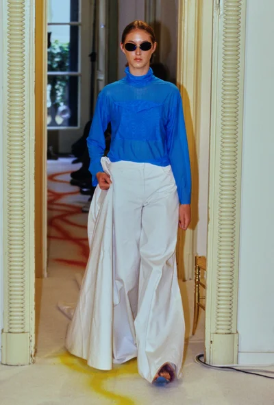 Look 10